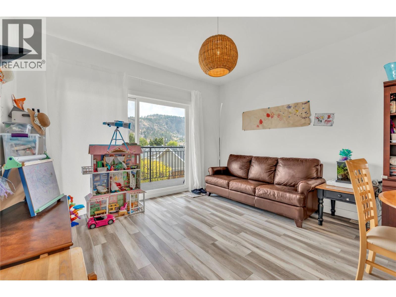 11317 Prairie Valley Road, Summerland