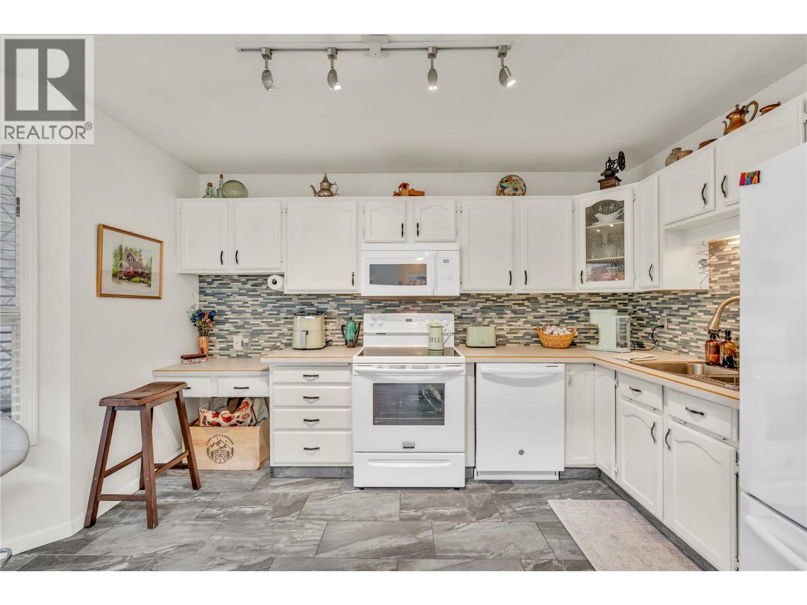 11222 Quinpool Road Unit# 1, Summerland