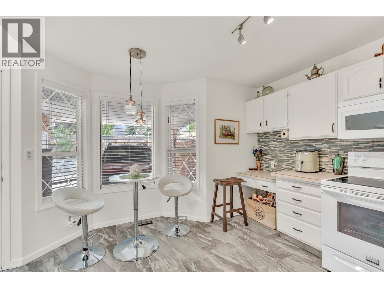 #1 11222 Quinpool Road - 9