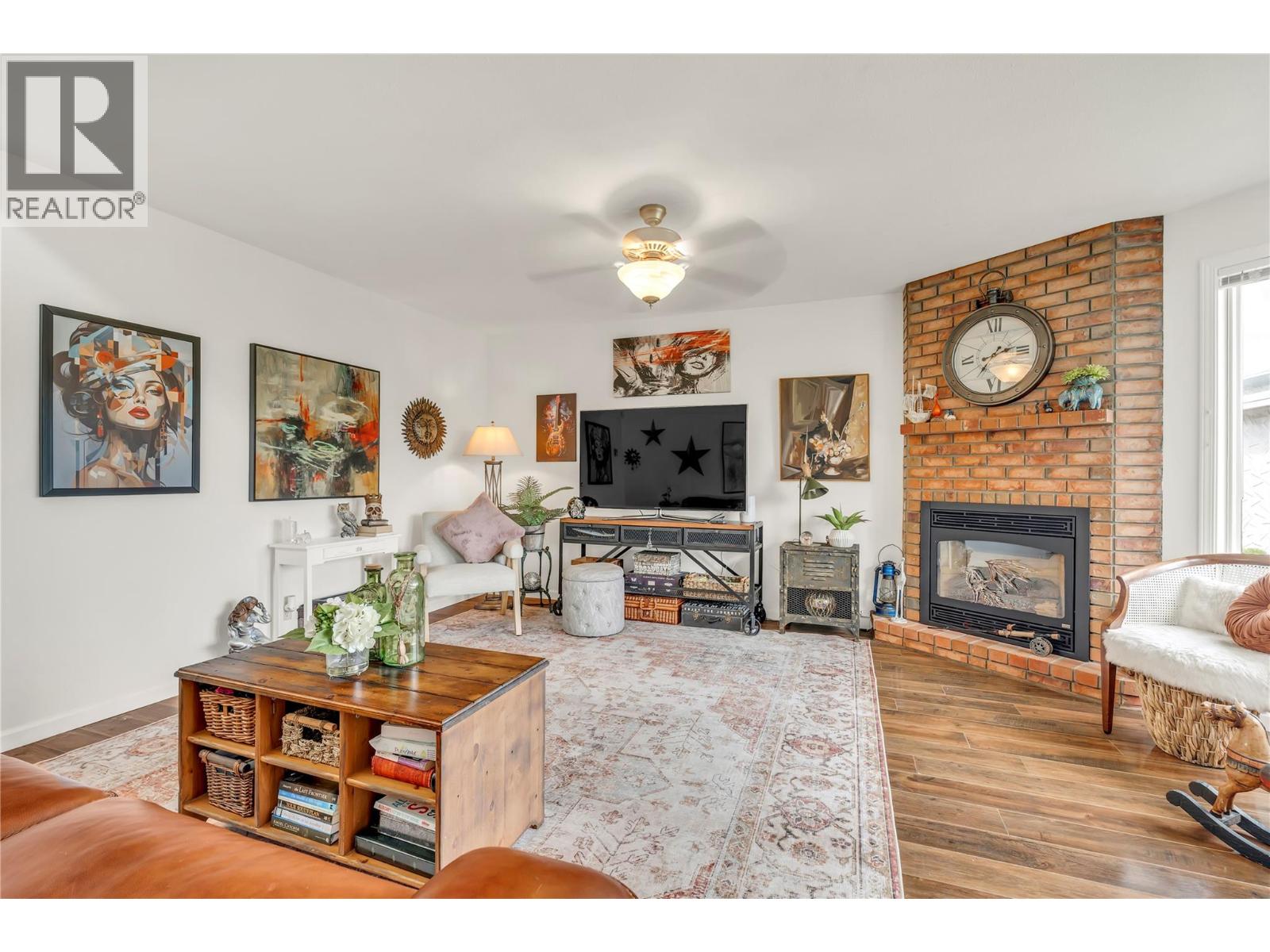 11222 Quinpool Road Unit# 1, Summerland