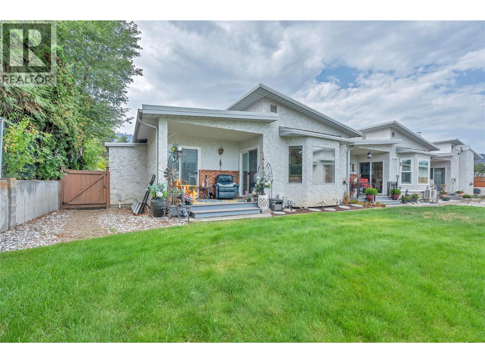 11222 Quinpool Road Unit# 1, Summerland