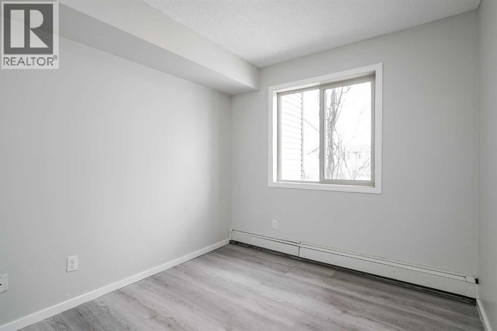 #208 355 Taralake Way NE - 24