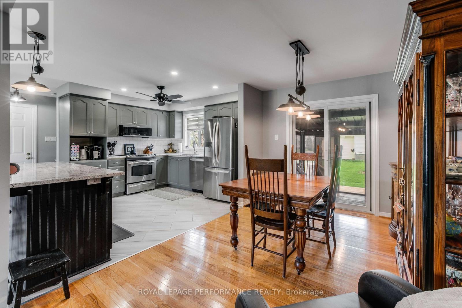 6277 MACRAE COURT - 15