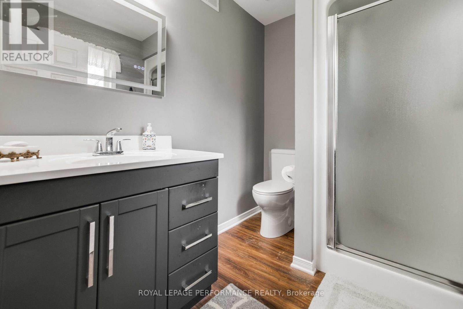 6277 MACRAE COURT - 19