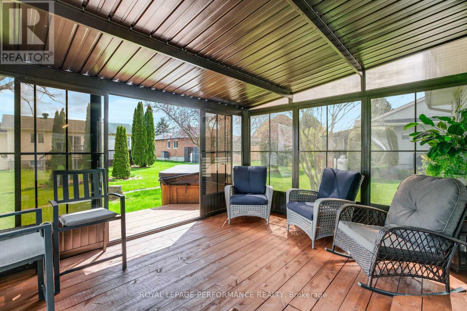 6277 MACRAE COURT - 25