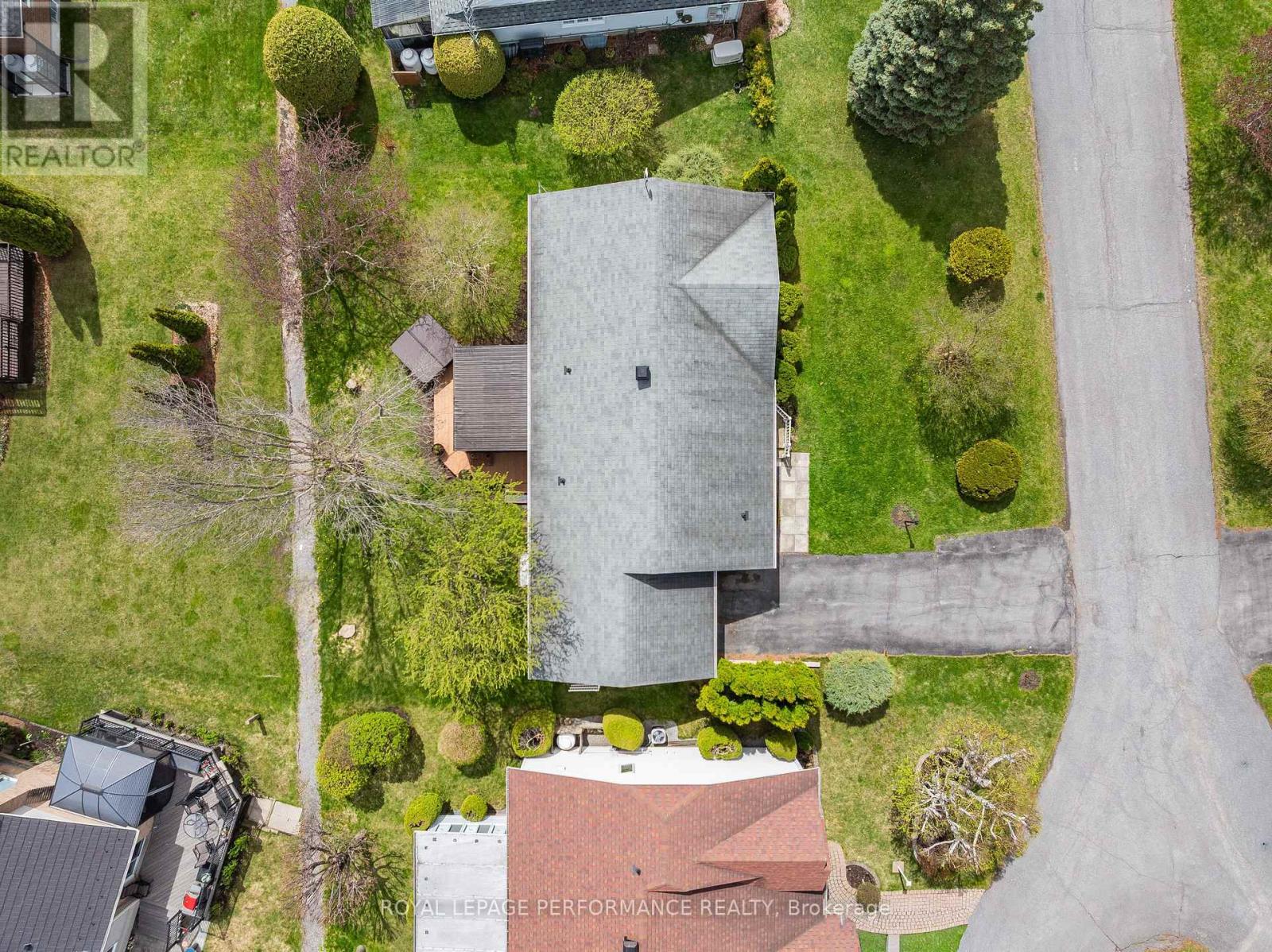 6277 MACRAE COURT - Image 31