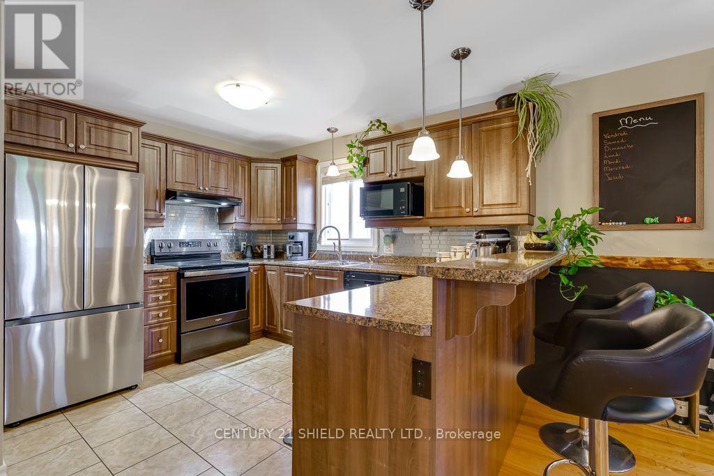 46 SUNSET BOULEVARD - Image 4