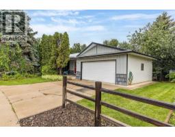 4pc Bathroom - 30 Noble Court Sw, Medicine Hat, AB T1A4A3 Photo 6