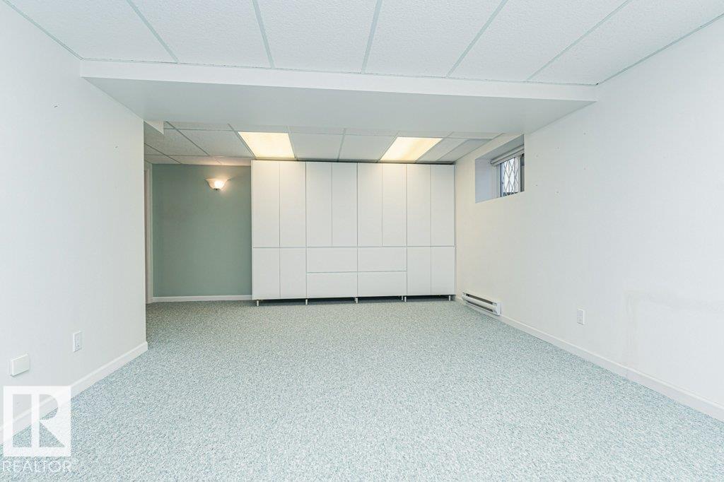10439 14 AV NW - 34