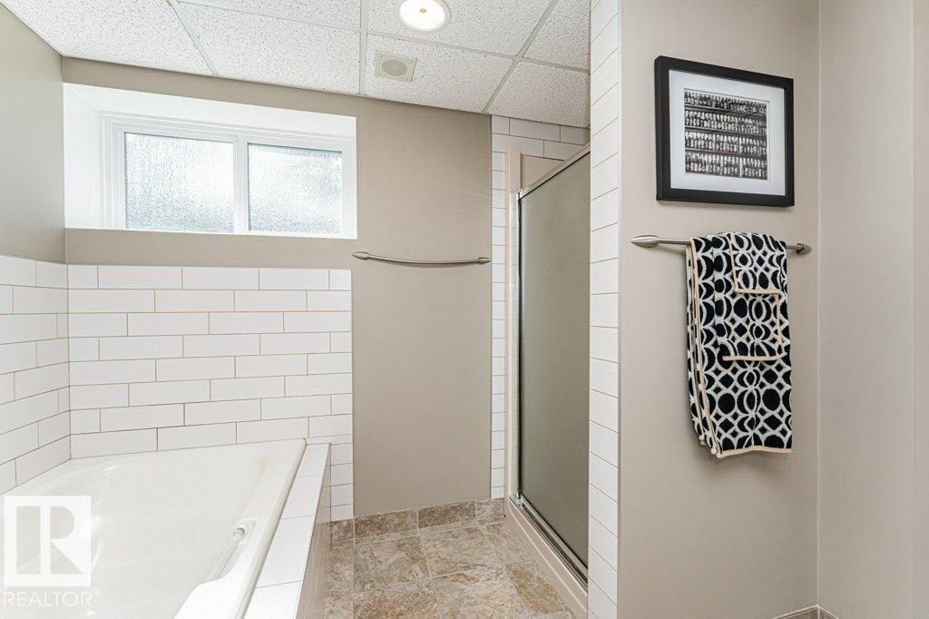 10439 14 AV NW - 38
