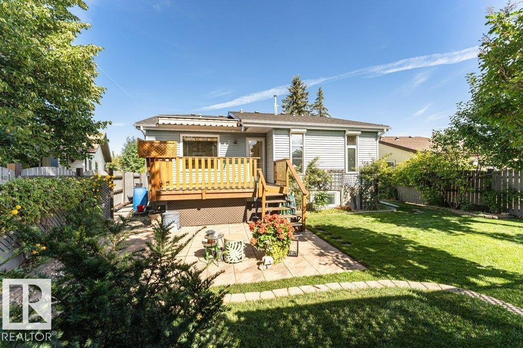10439 14 AV NW - 4