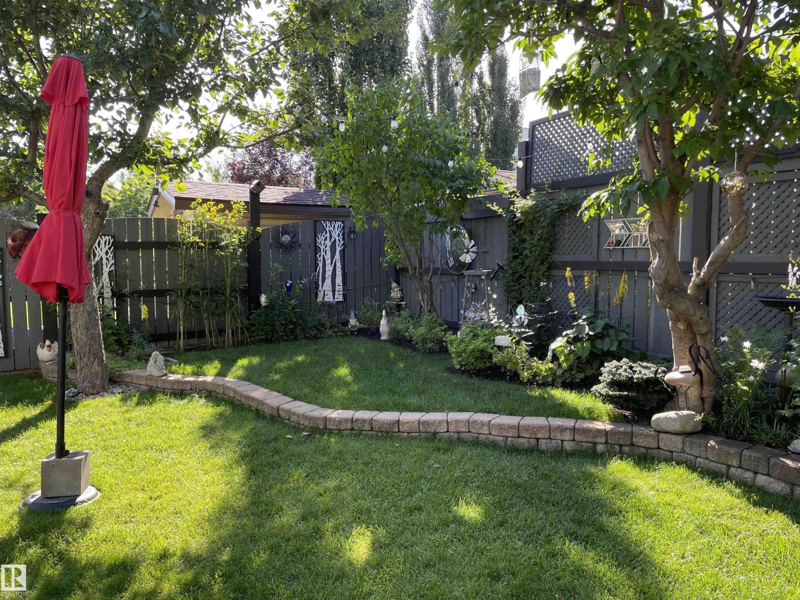 10439 14 AV NW - 50