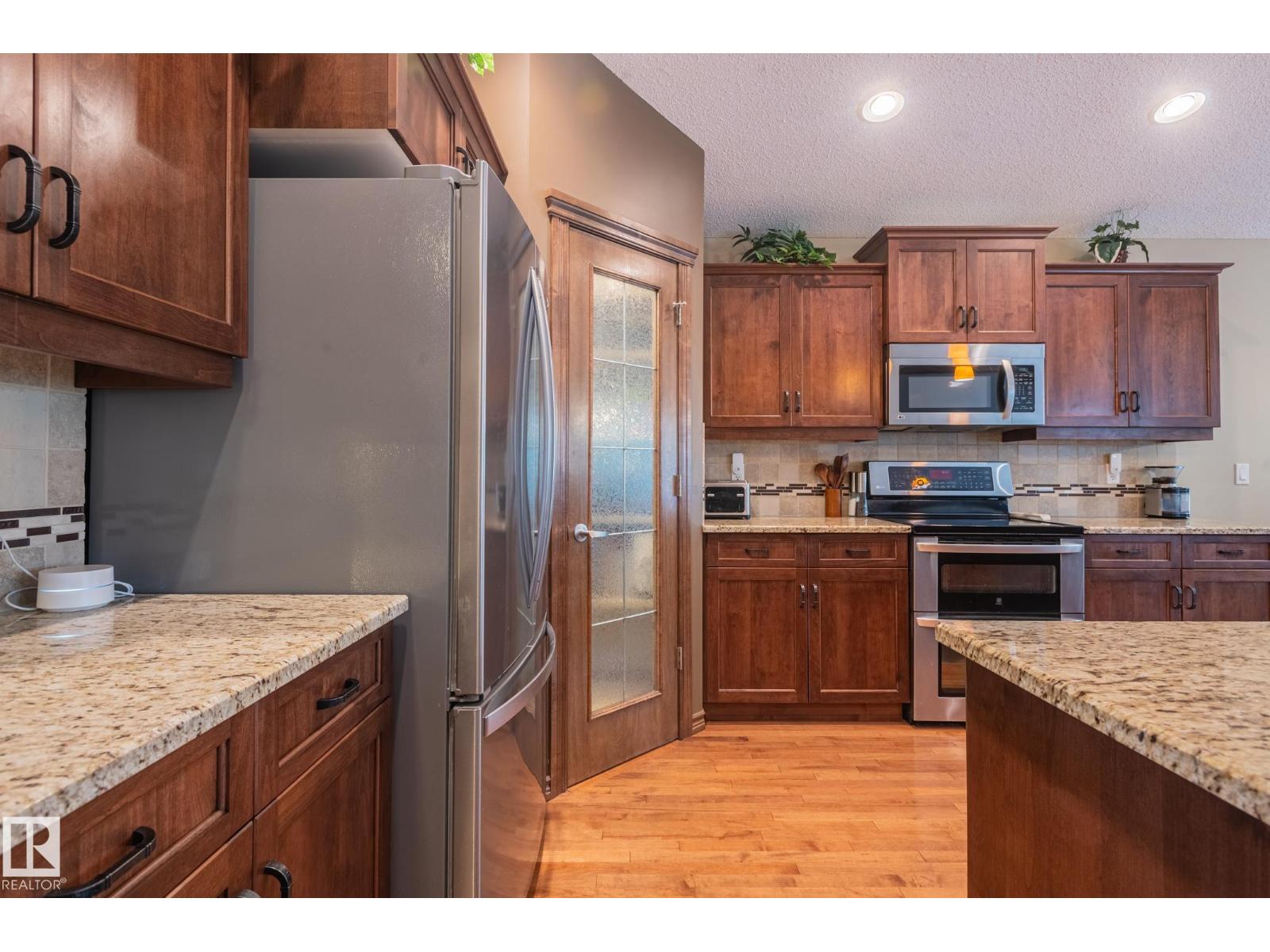 19 NEWTON PL - Image 12