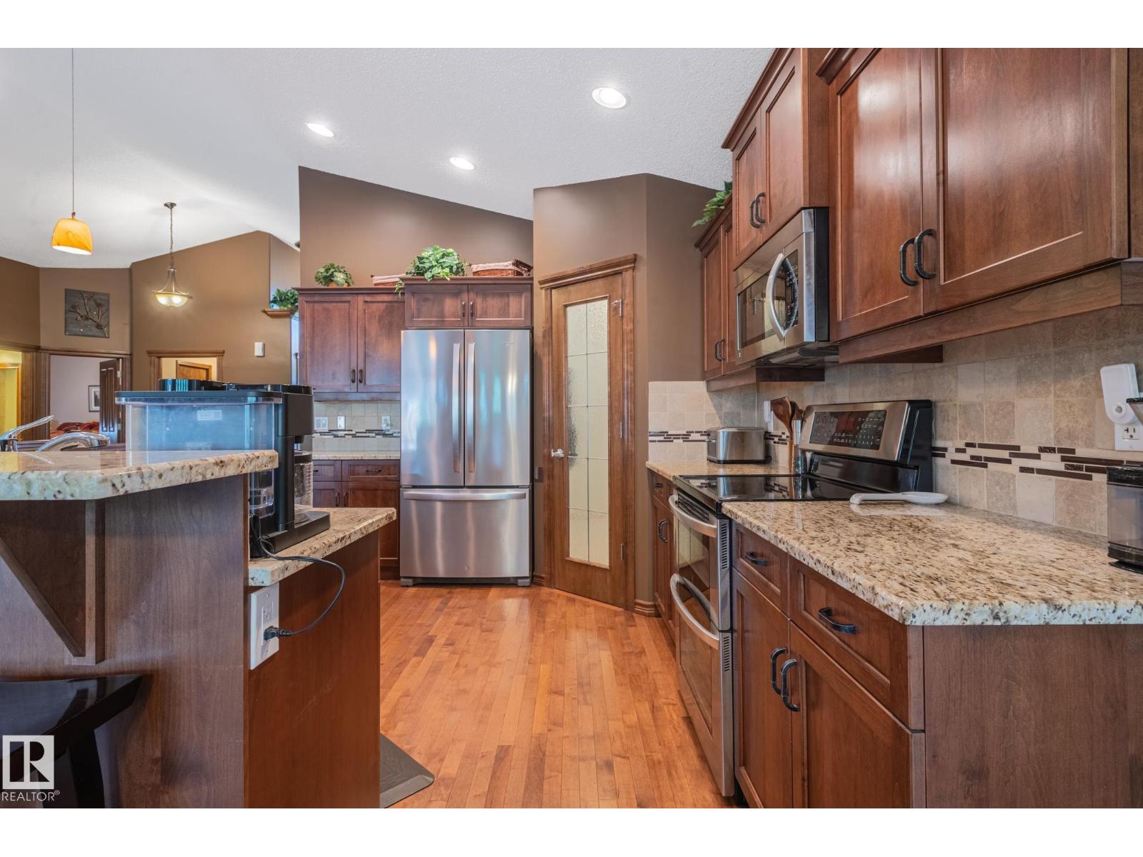 19 NEWTON PL - Image 16