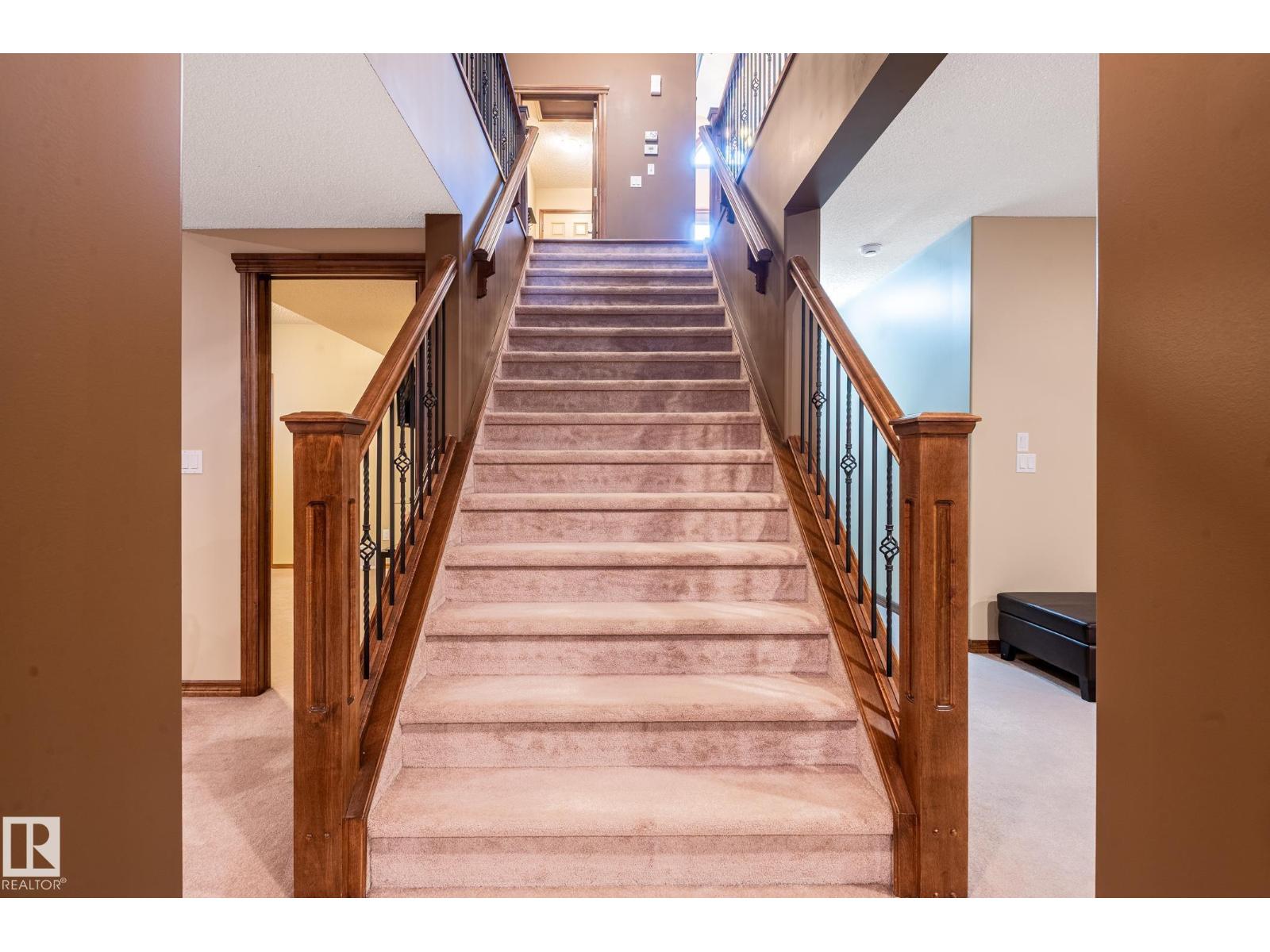 19 NEWTON PL - Image 36