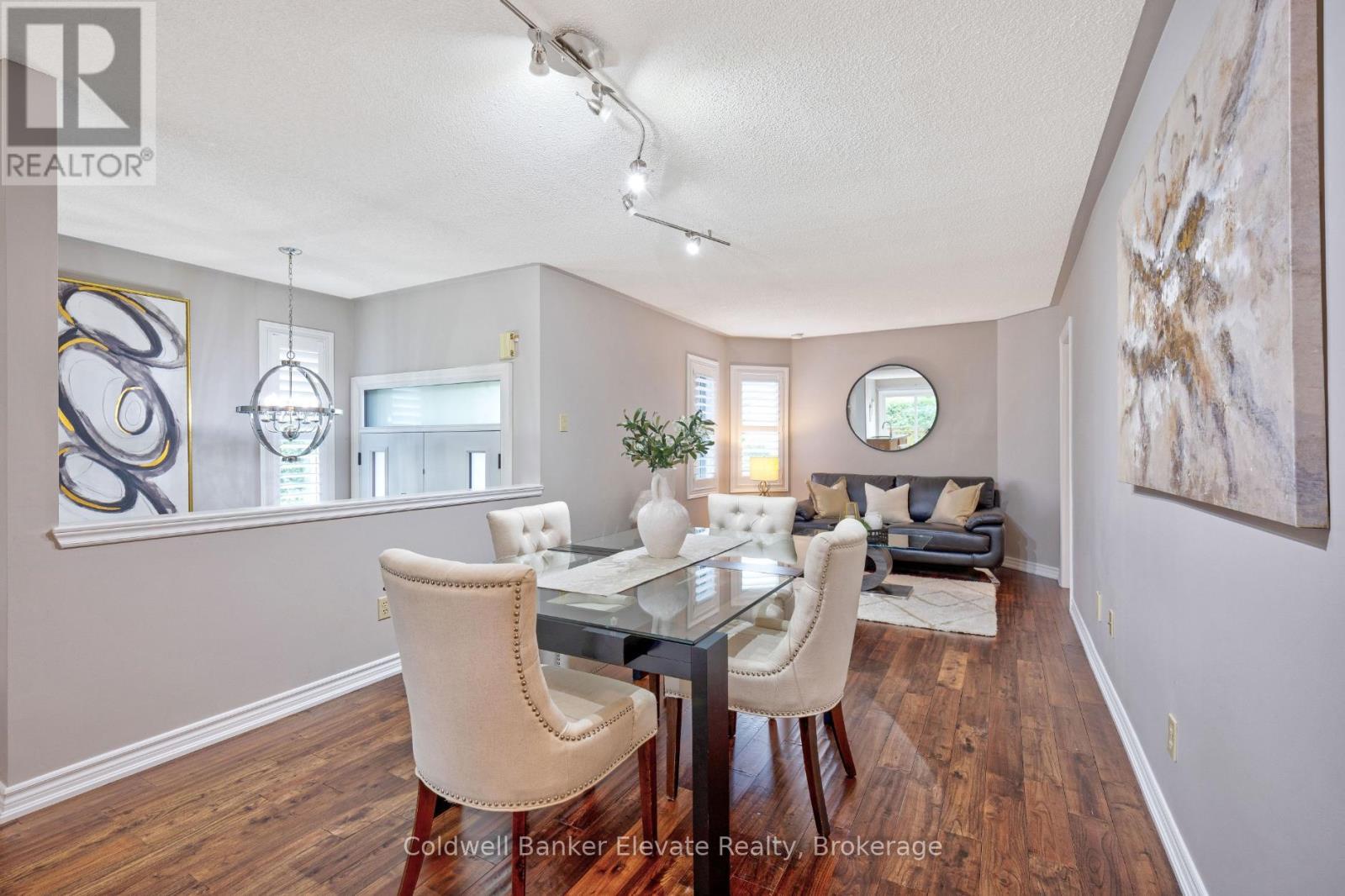 20 RUDDELL CRESCENT - 15