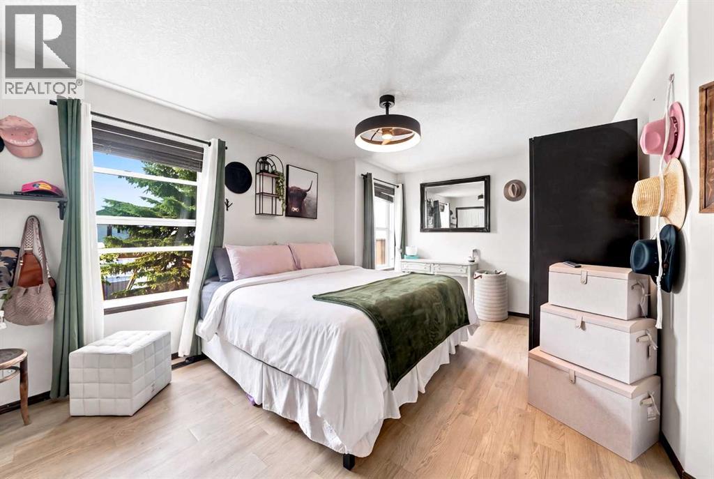 Listing photo – 59 Wildrose Drive, Sylvan Lake