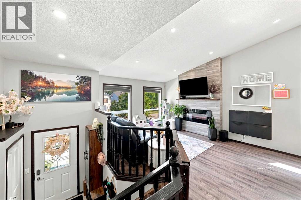 Listing photo – 59 Wildrose Drive, Sylvan Lake
