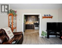 4pc Bathroom - 5223 46 Street, Camrose, AB T4V1H4 Photo 6