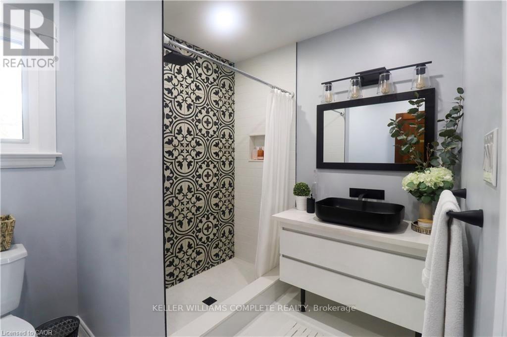 1429 HIGHWAY #8 ROAD - 19