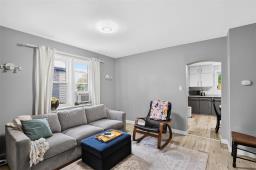 Living room - 430 Rosedale Avenue, Winnipeg, MB R3L1M2 Photo 9