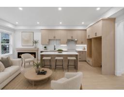 101 12873 Marine Drive, Surrey, BC V4A1C8 Photo 10