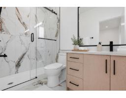 101 12873 Marine Drive, Surrey, BC V4A1C8 Photo 19