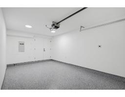 101 12873 Marine Drive, Surrey, BC V4A1C8 Photo 24