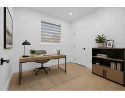101 12873 Marine Drive, Surrey, BC V4A1C8 Photo 13