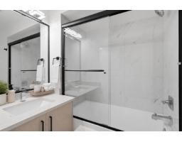 101 12873 Marine Drive, Surrey, BC V4A1C8 Photo 17