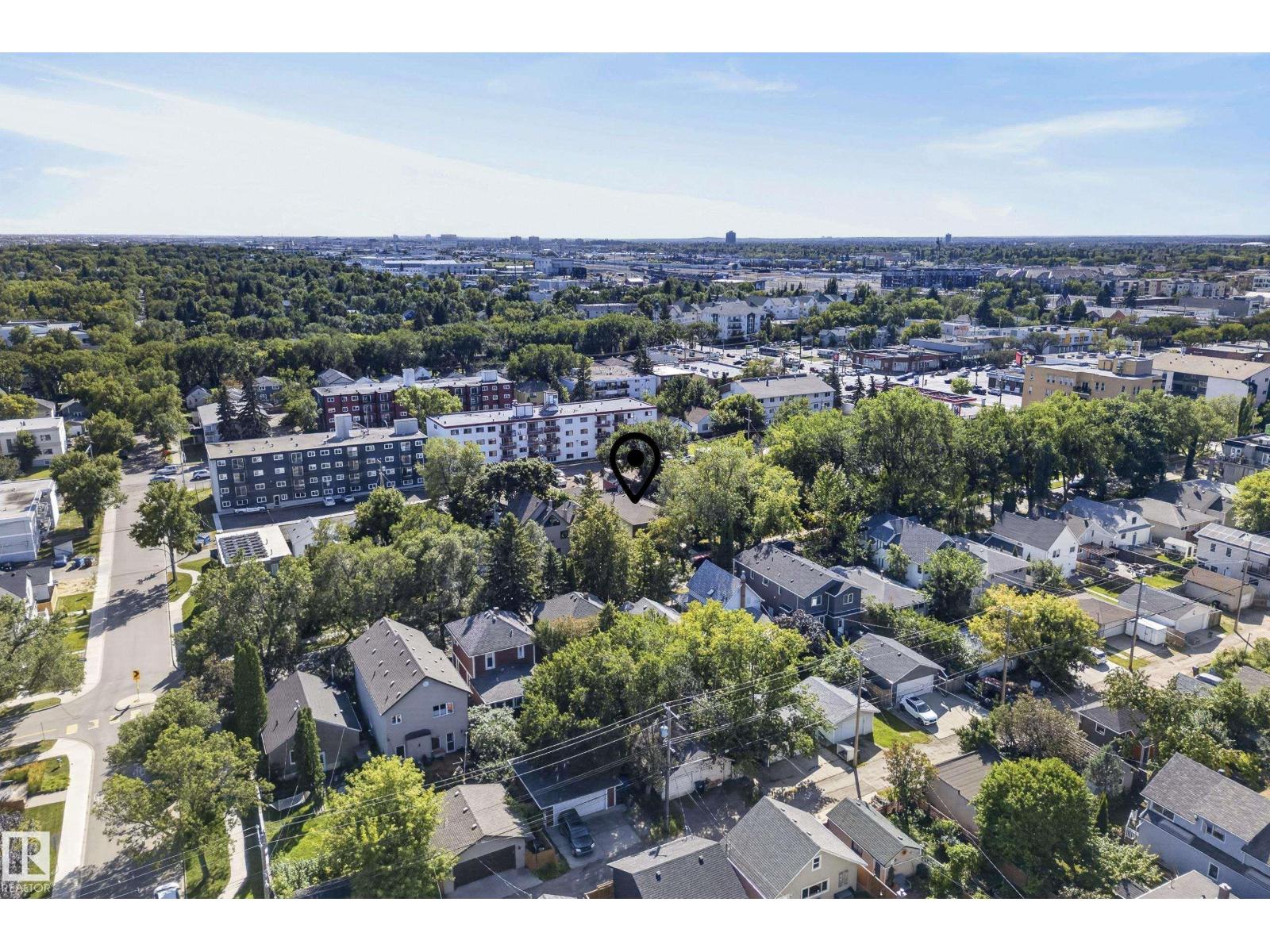 9821 83 AV NW - Image 55