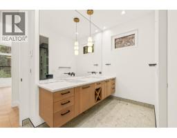 2843 Lakeridge Road, West Kelowna, BC V1Z1Y1 Photo 43
