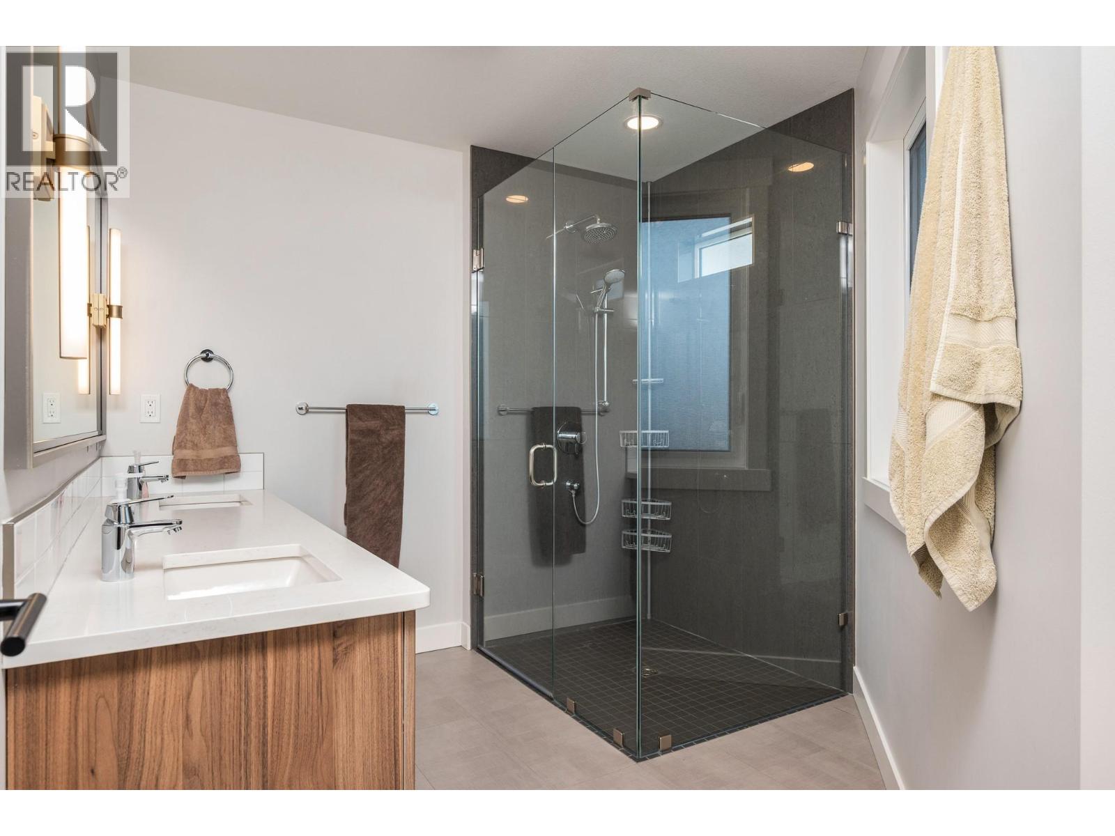 5112 Turtle Pond Court, Vernon
