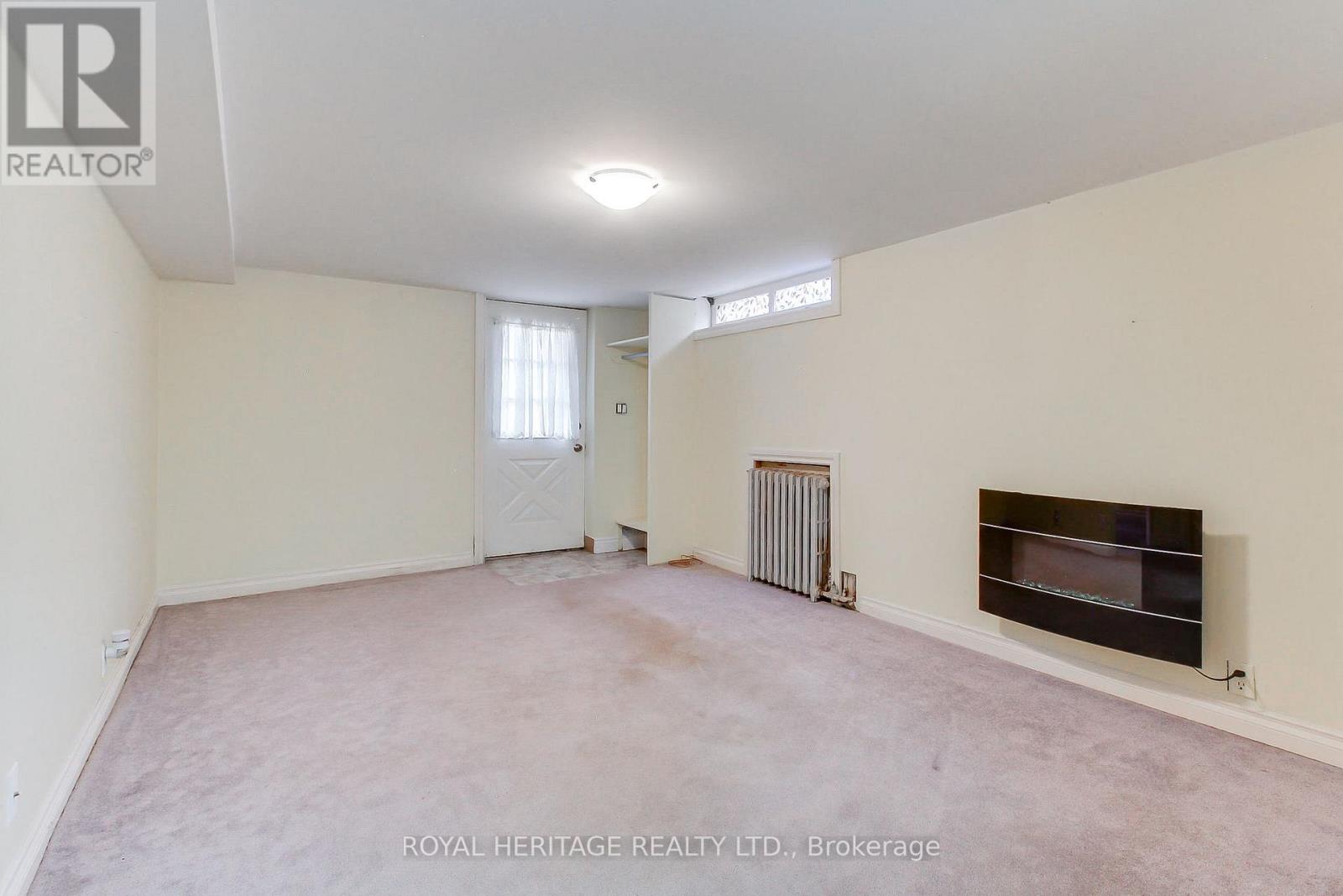 49 JOHN STREET E - 35