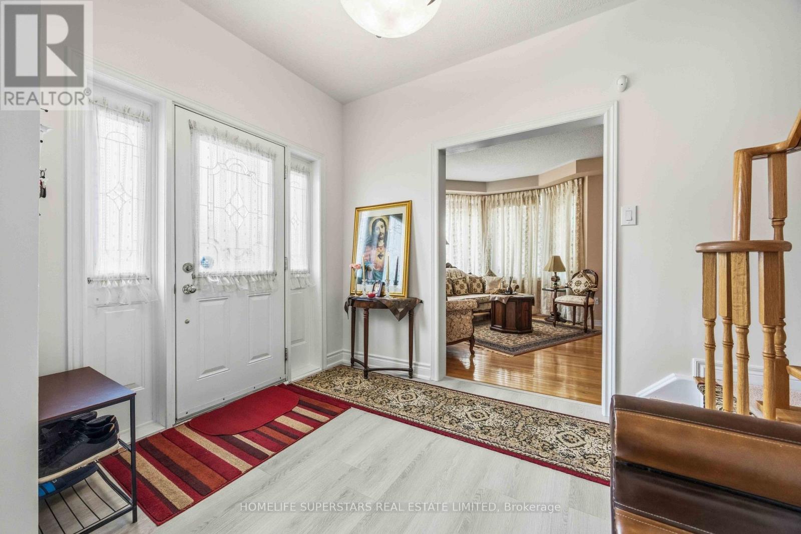 76 RIVERLANDS AVENUE, Markham (Cornell) — photo 4