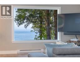 Bedroom - 2519 Lasqueti Rd, Qualicum Beach, BC V9K1Z1 Photo 9