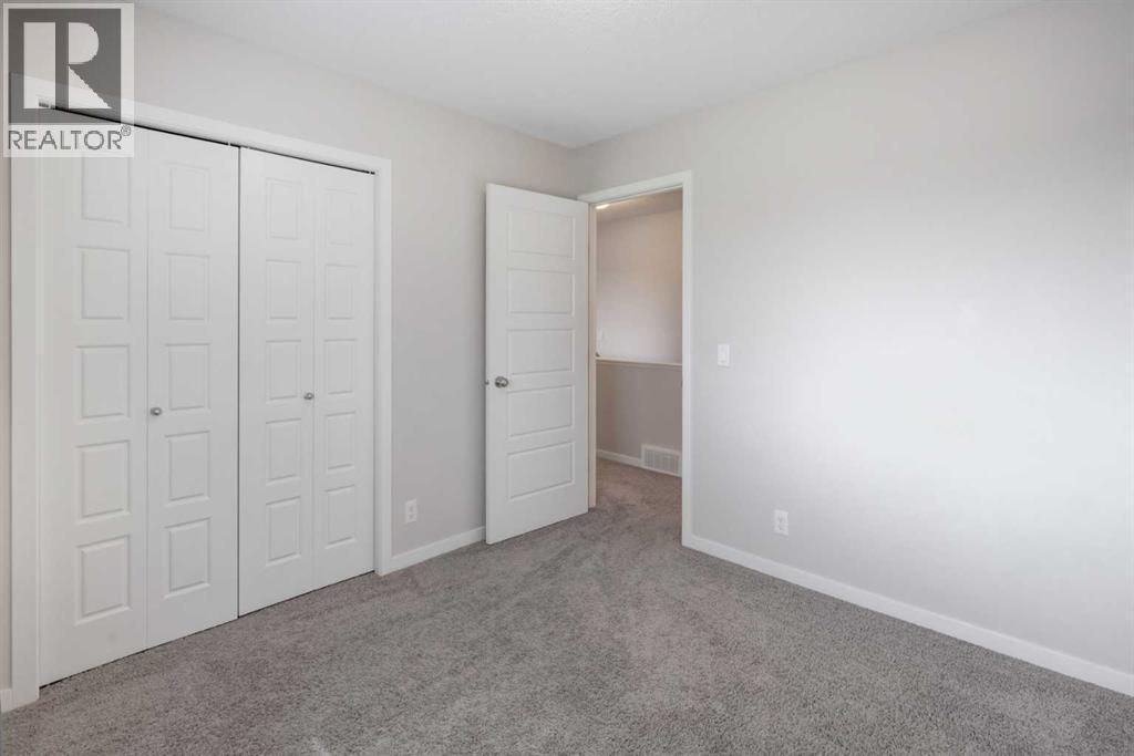 16 Fireside Place, Cochrane