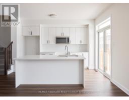 547 Roundhouse Crescent, Ottawa, ON K2S1K4 Photo 9