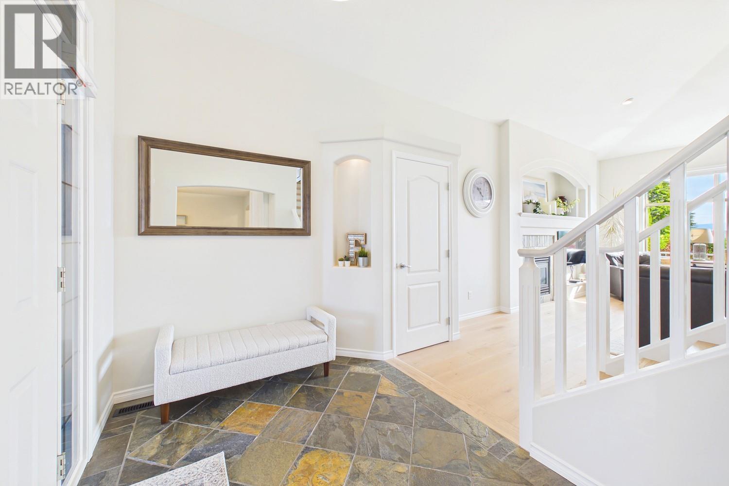 3439 Ridge Boulevard photo 7