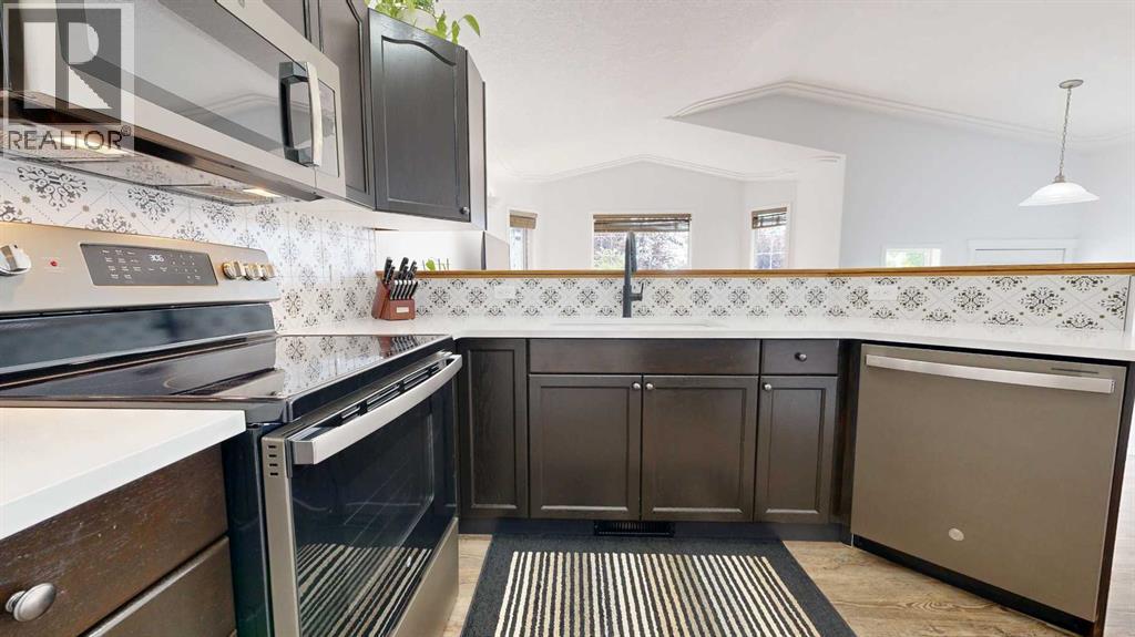8926 64 Avenue - Image 10