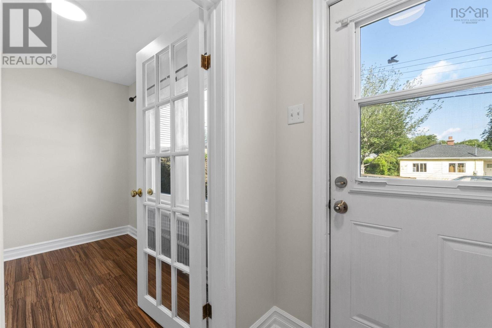 20 Rufus Avenue, Fairview, Nova Scotia, B3N2L5, Fairview, Nova Scotia — photo 1 of 5