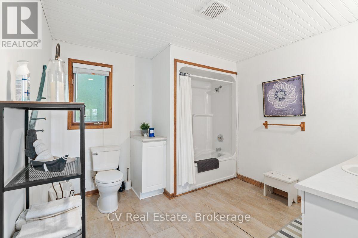 1356 & 1357 PENINSULA ROAD - 26