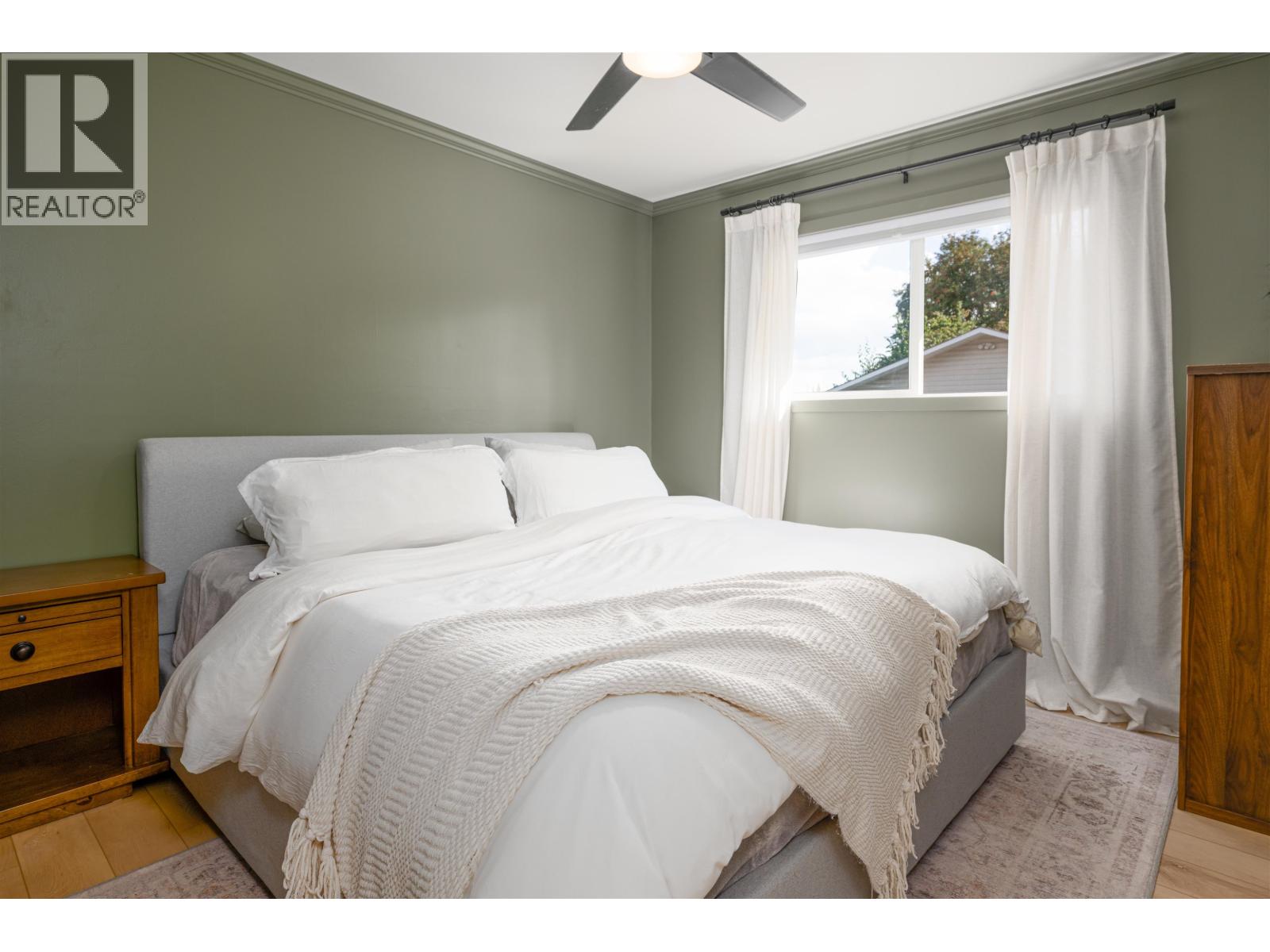Photo 11 of 33 — 4739 CROCUS CRESCENT · Prince George, BC