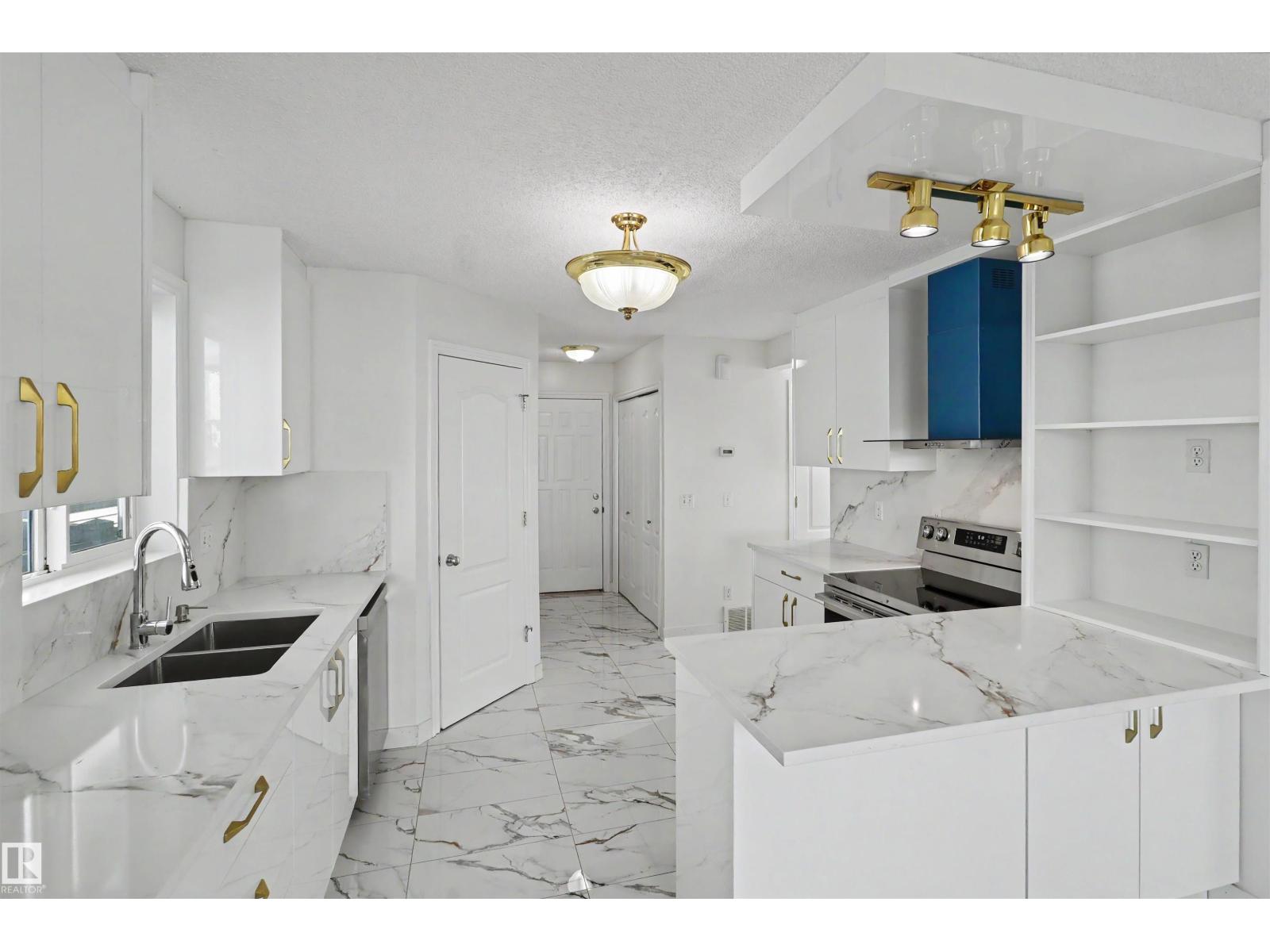 4712 201 St NW - 11