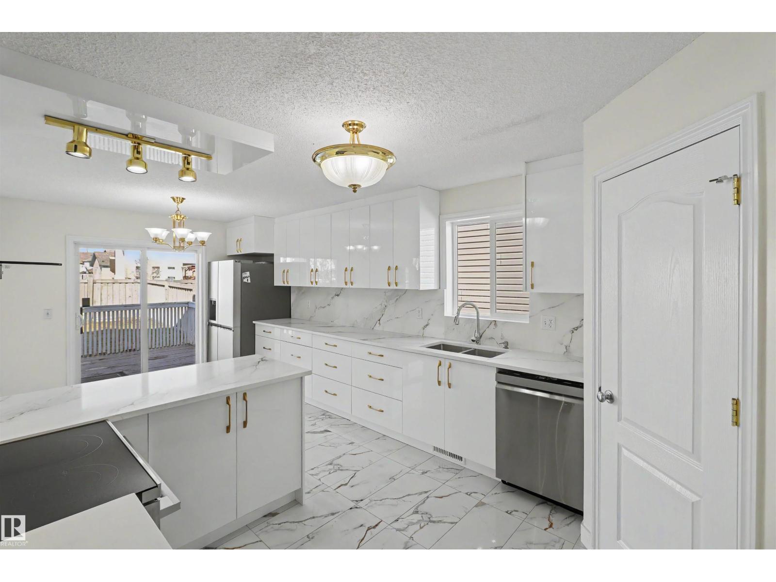4712 201 St NW - Image 13