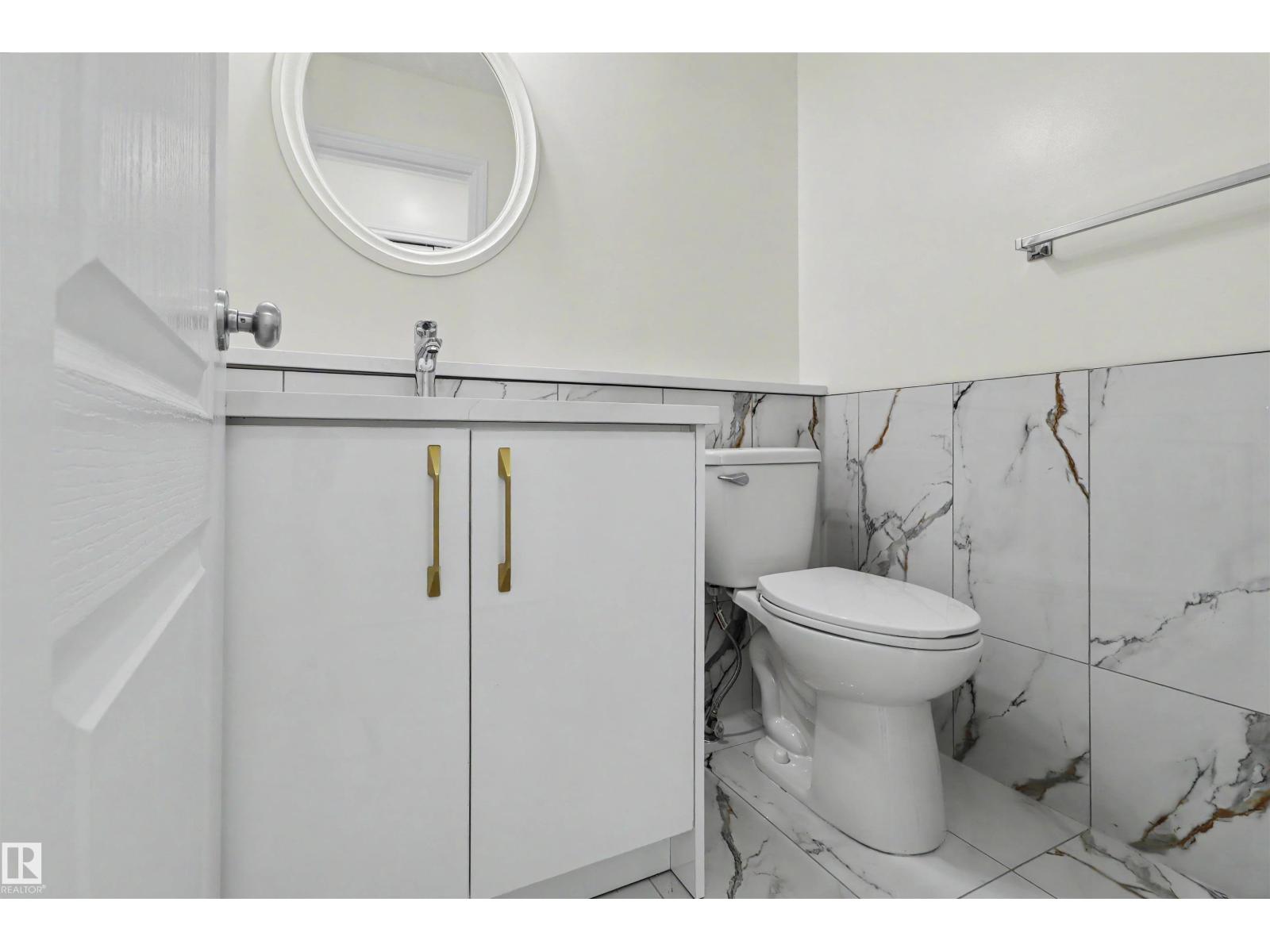 4712 201 St NW - Image 16