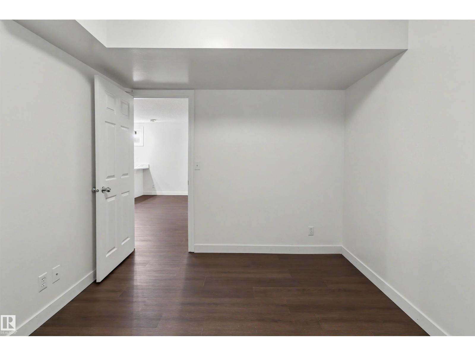 4712 201 St NW - 37
