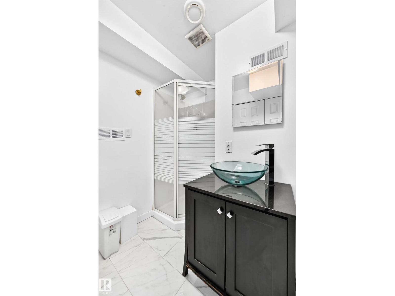 7824 14 AV SW - Image 27