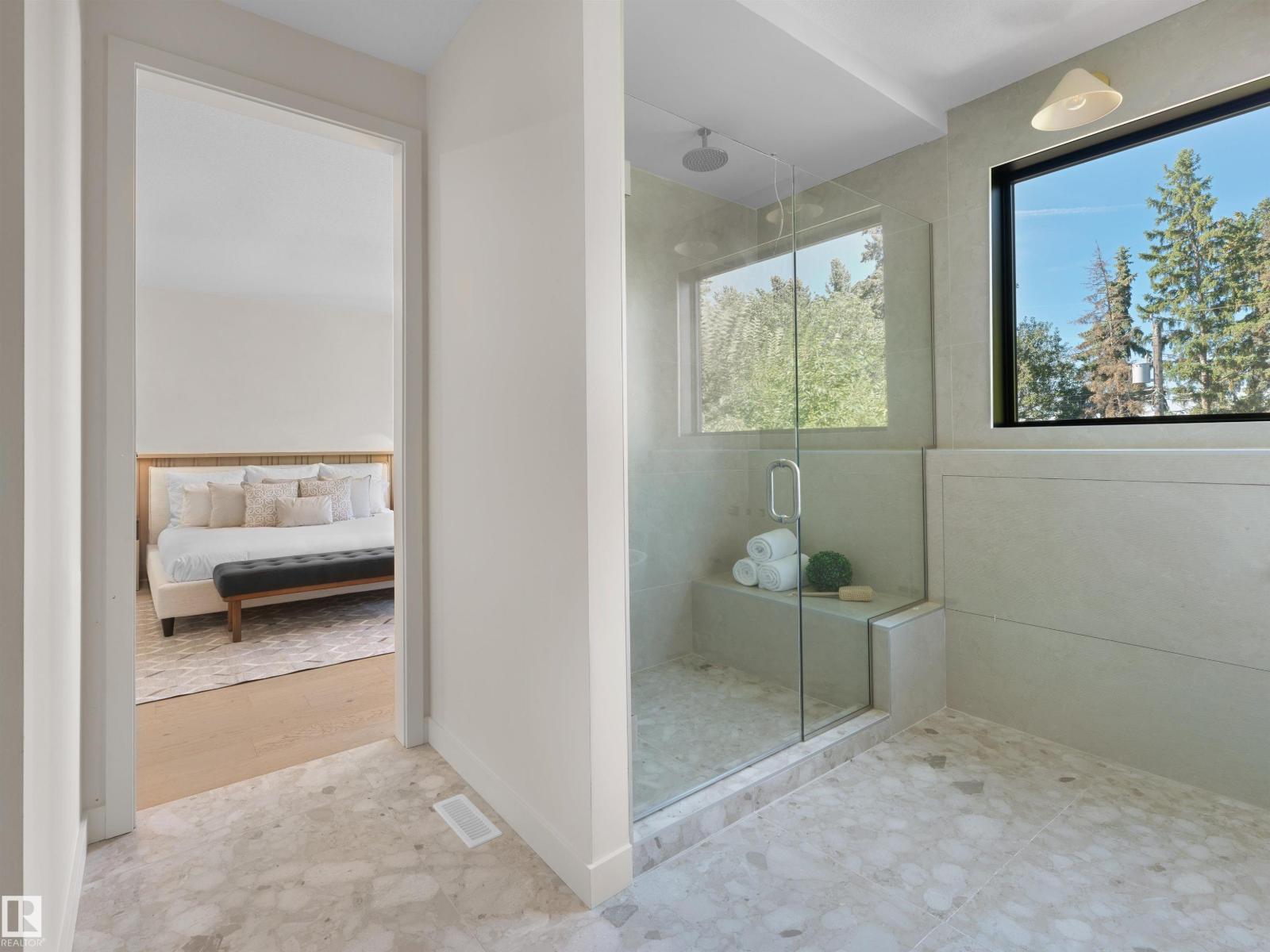 8318 120 ST NW - Image 19