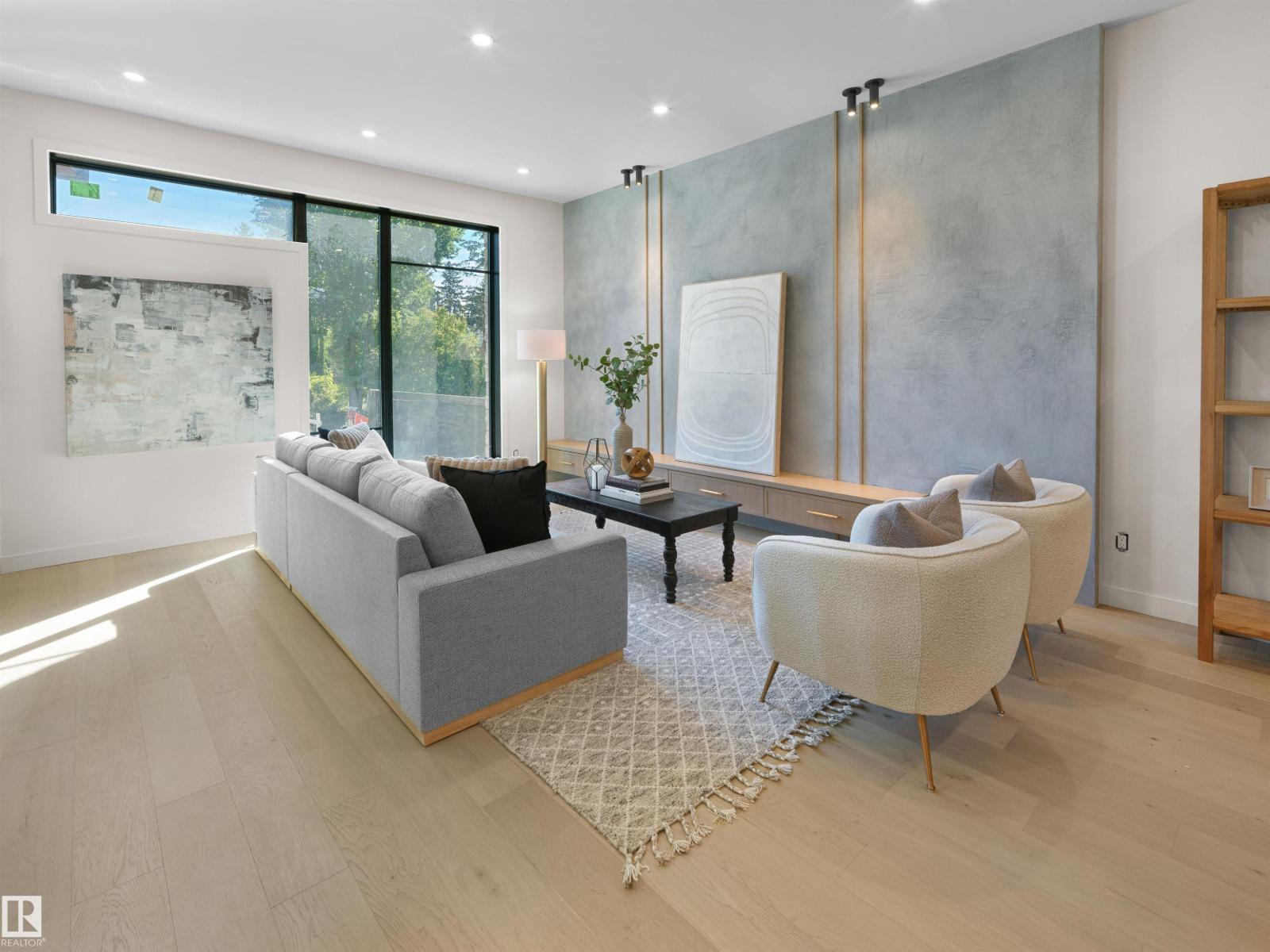 8318 120 ST NW - Image 5